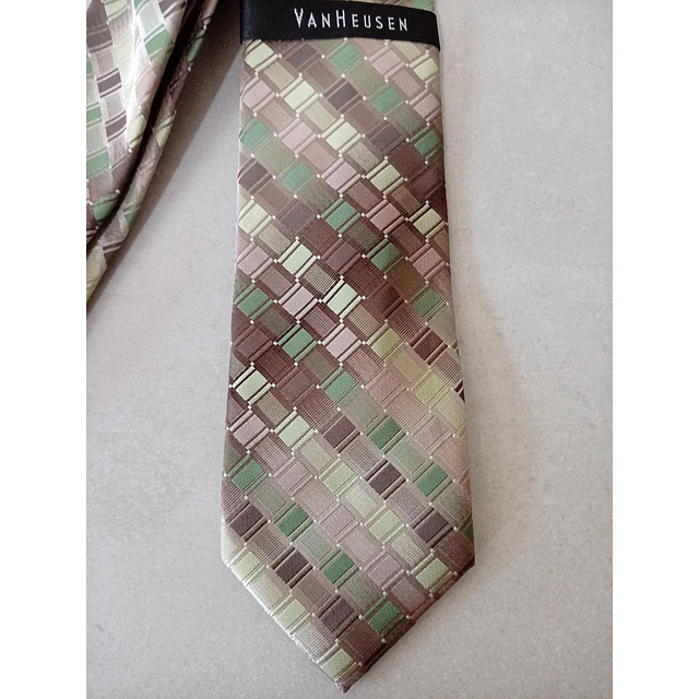 Van Heusen 4