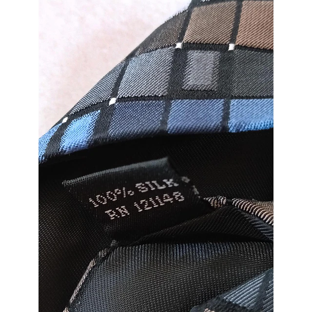 Kenneth Cole Reaction 2