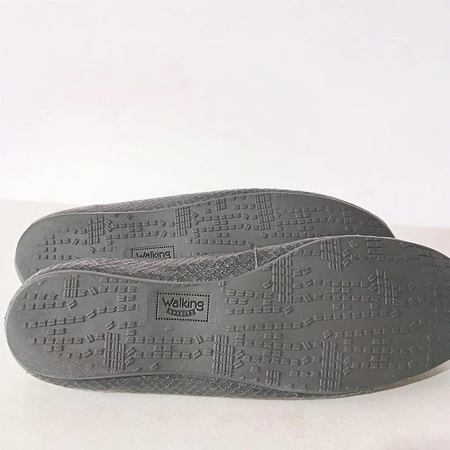 Walking Cradles , cuero , 37 5