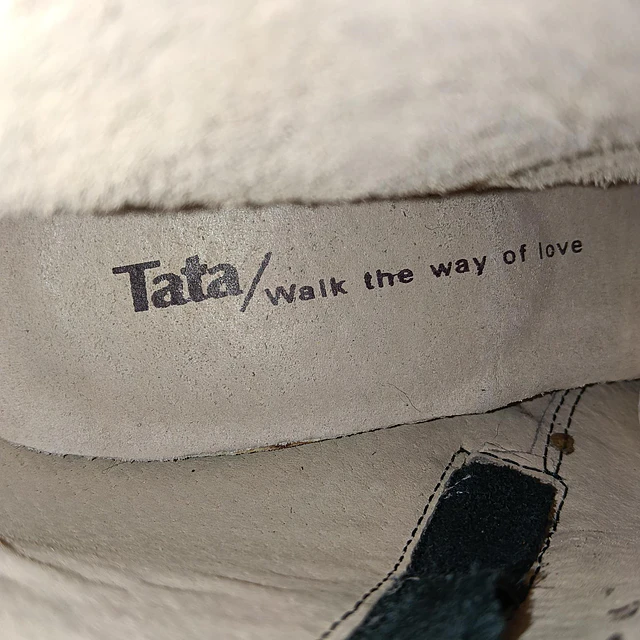 Tata , cuero , 36 4