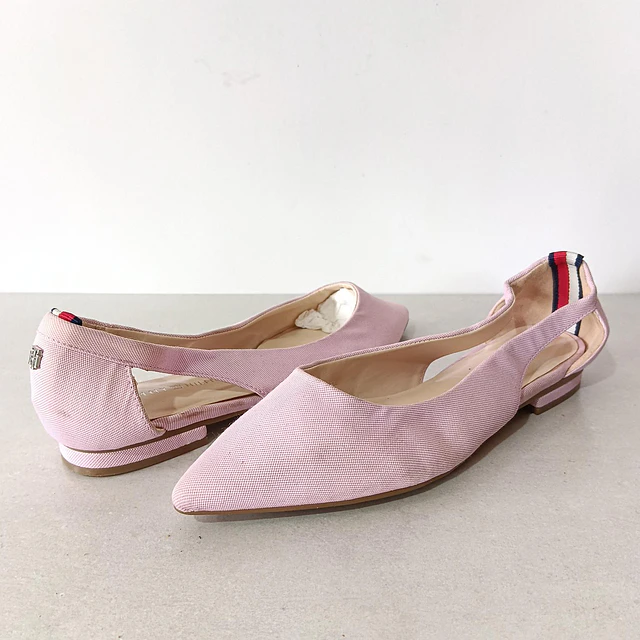 Tommy Hilfiger , 36 1