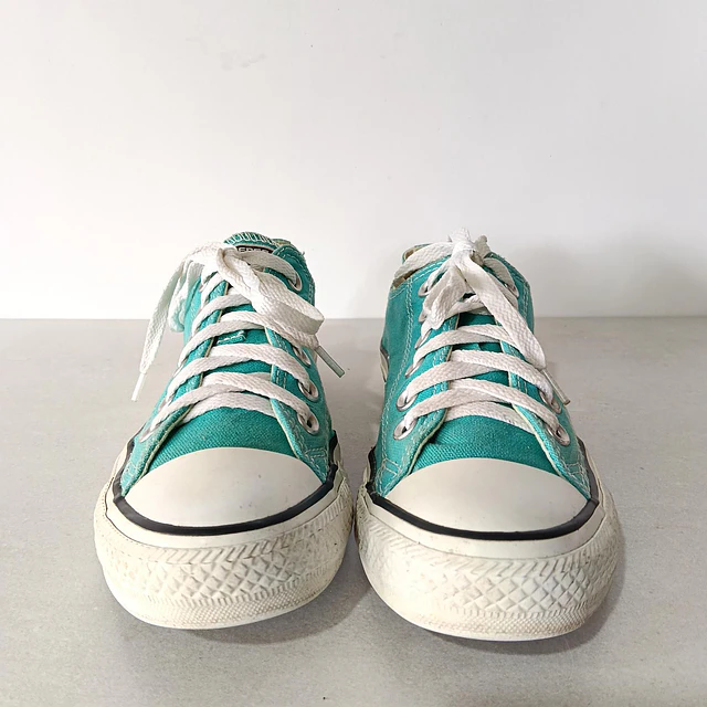 Converse , 37 4