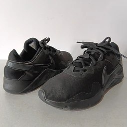 Nike , 38