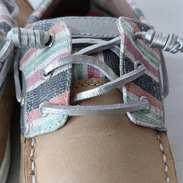 Sperry , cuero , 35 7
