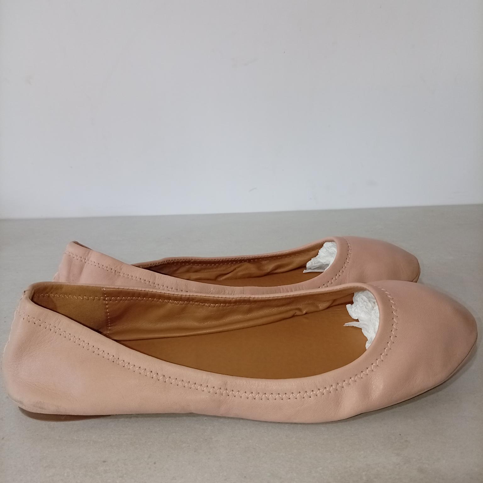 Lucky Brand . Cuero , 40