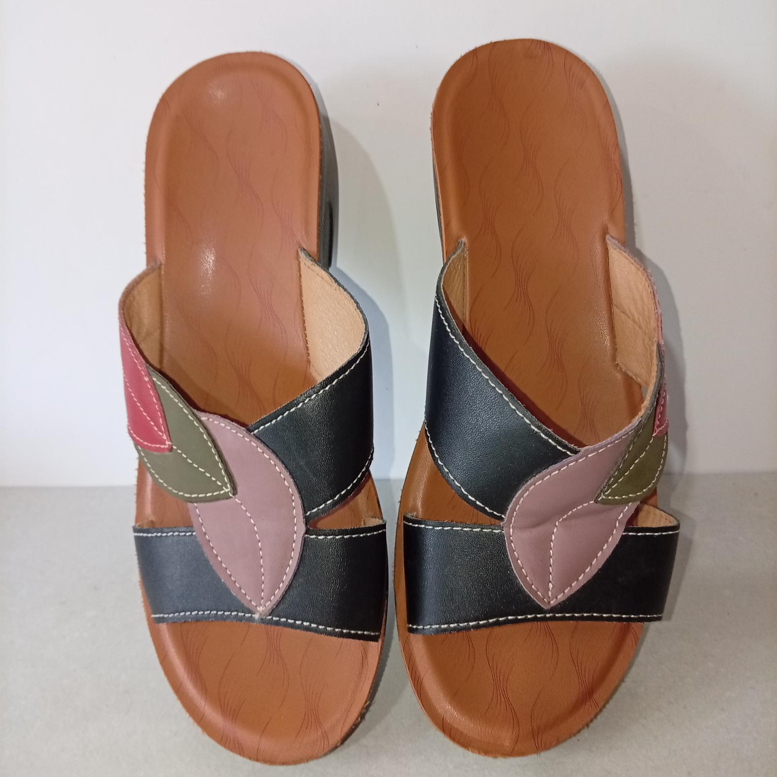Chalas de cuero , 37