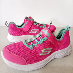 Skechers , 35