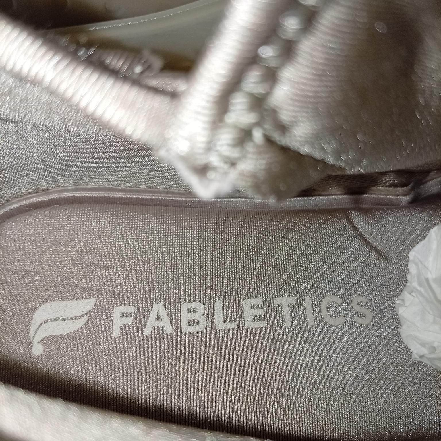 Fabletics , 36,5