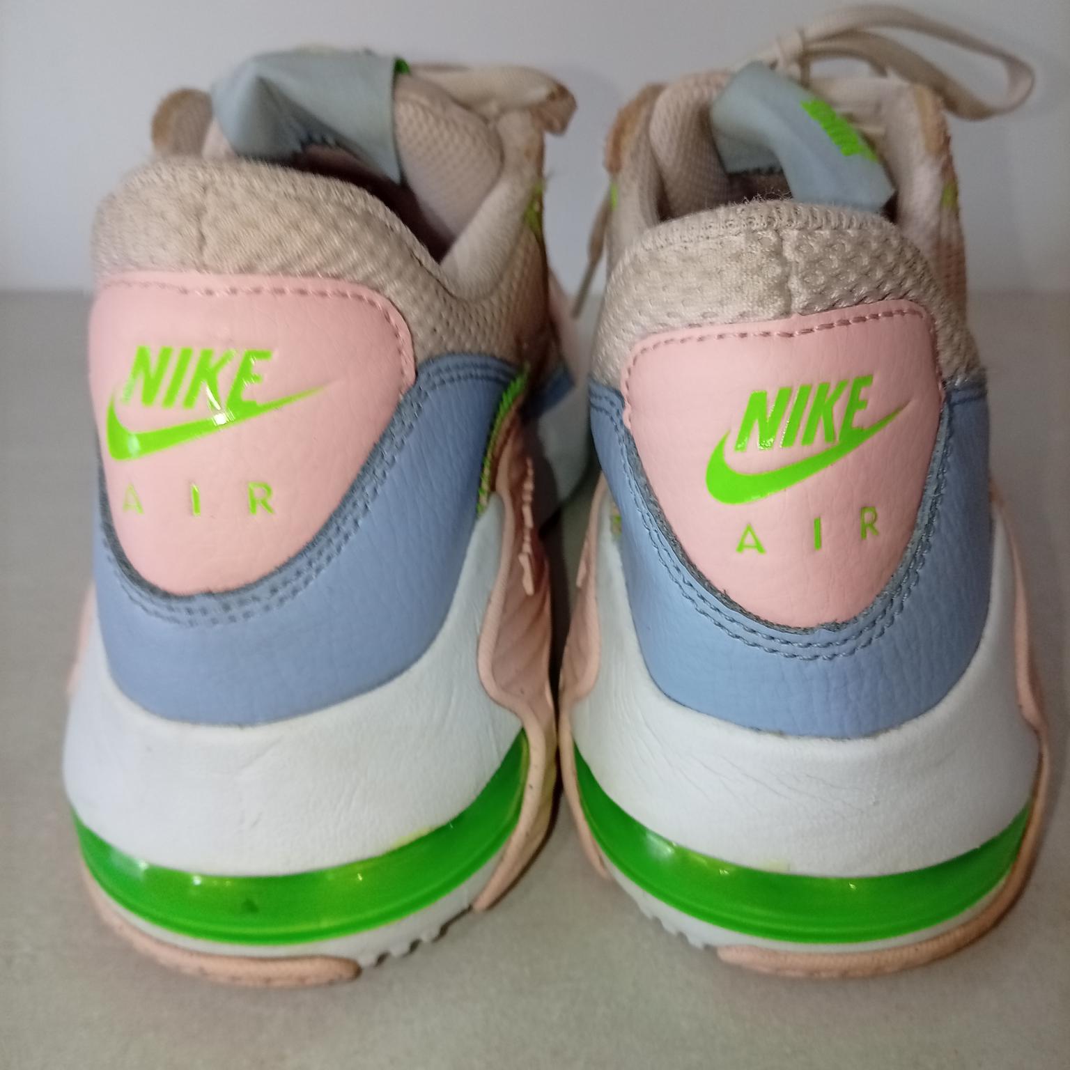 Nike Air Max , 38