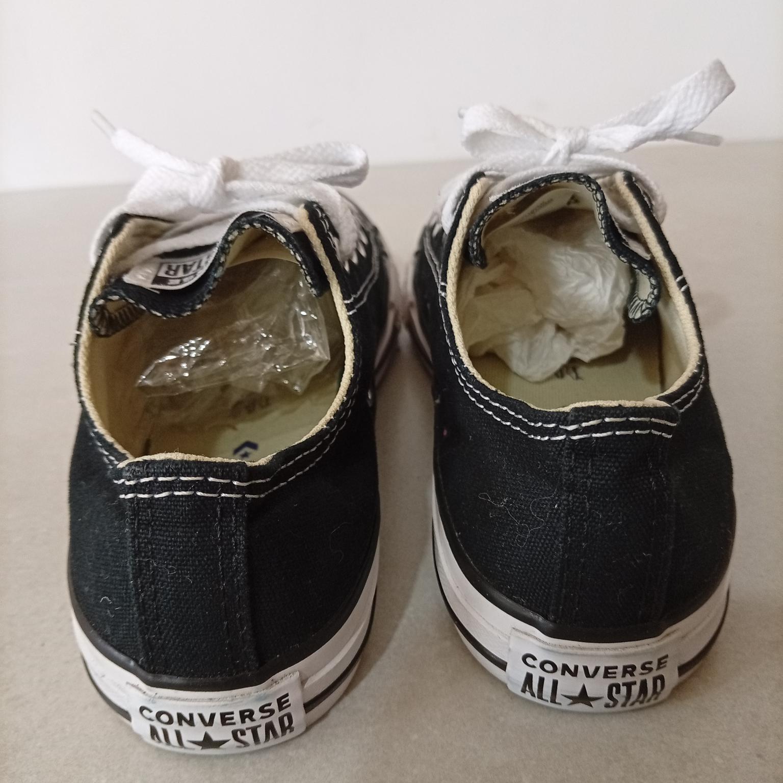 Converse , 35