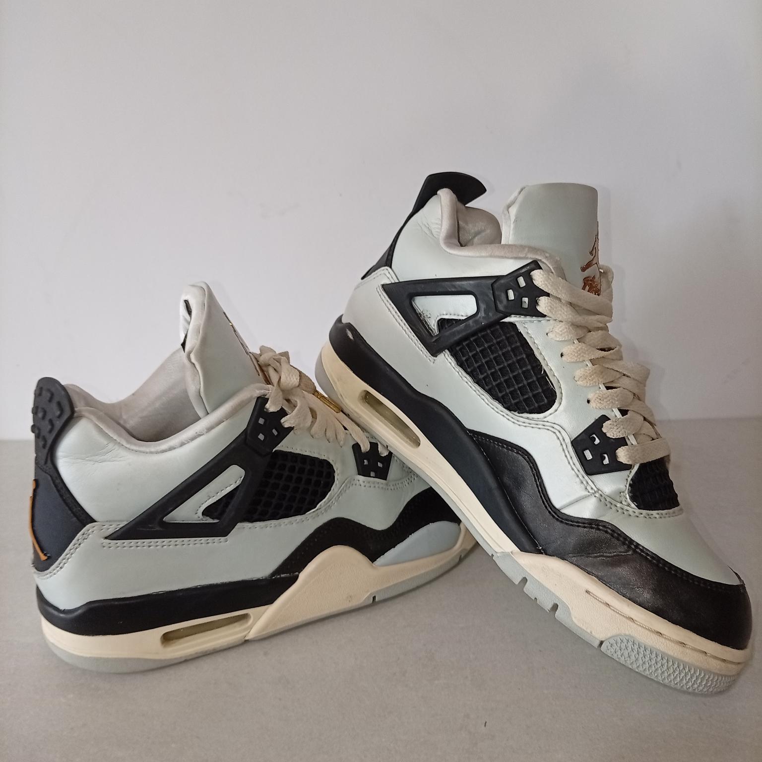 Air Jordan Retro 4 Platinum gold , 37