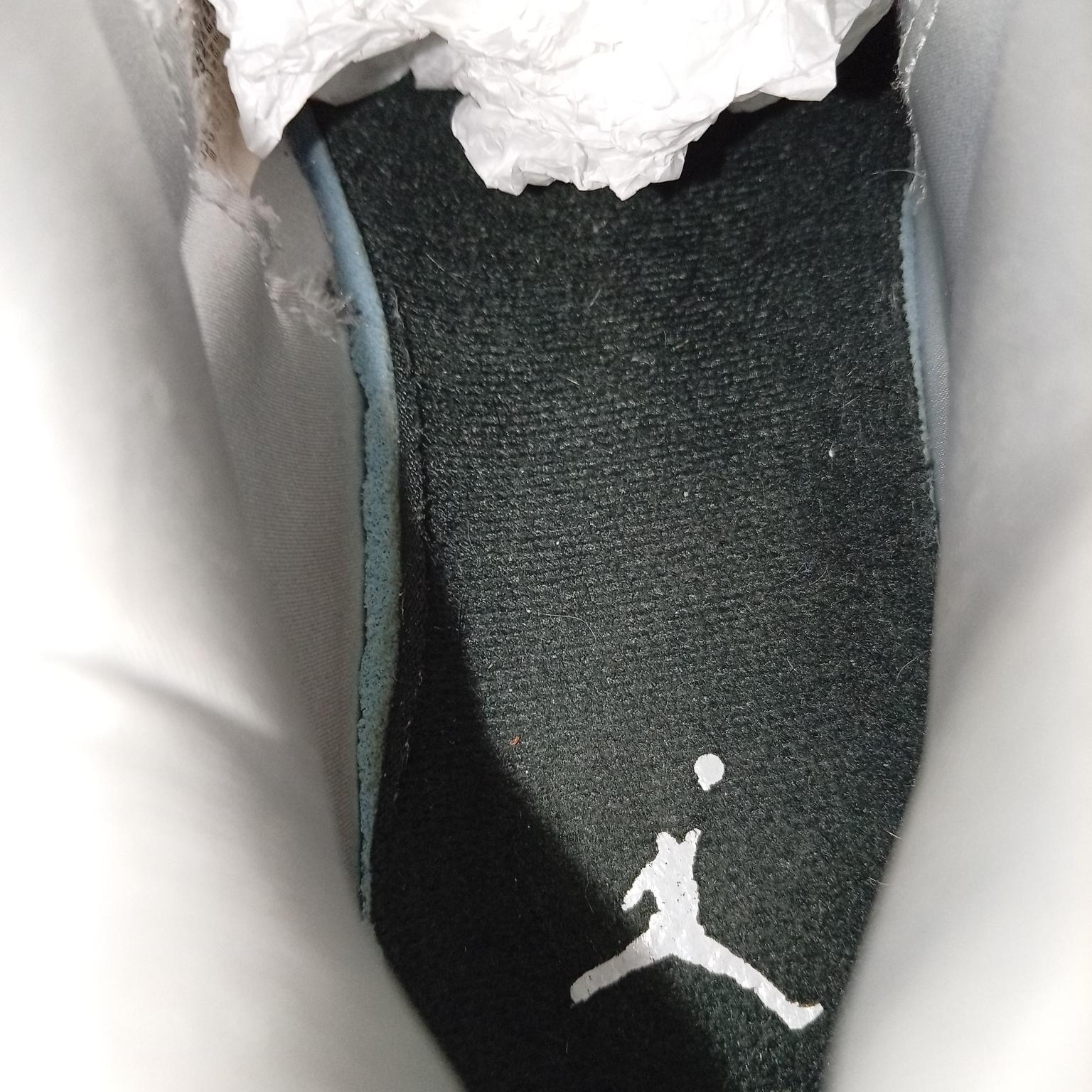 Air Jordan Retro 4 Platinum gold , 37