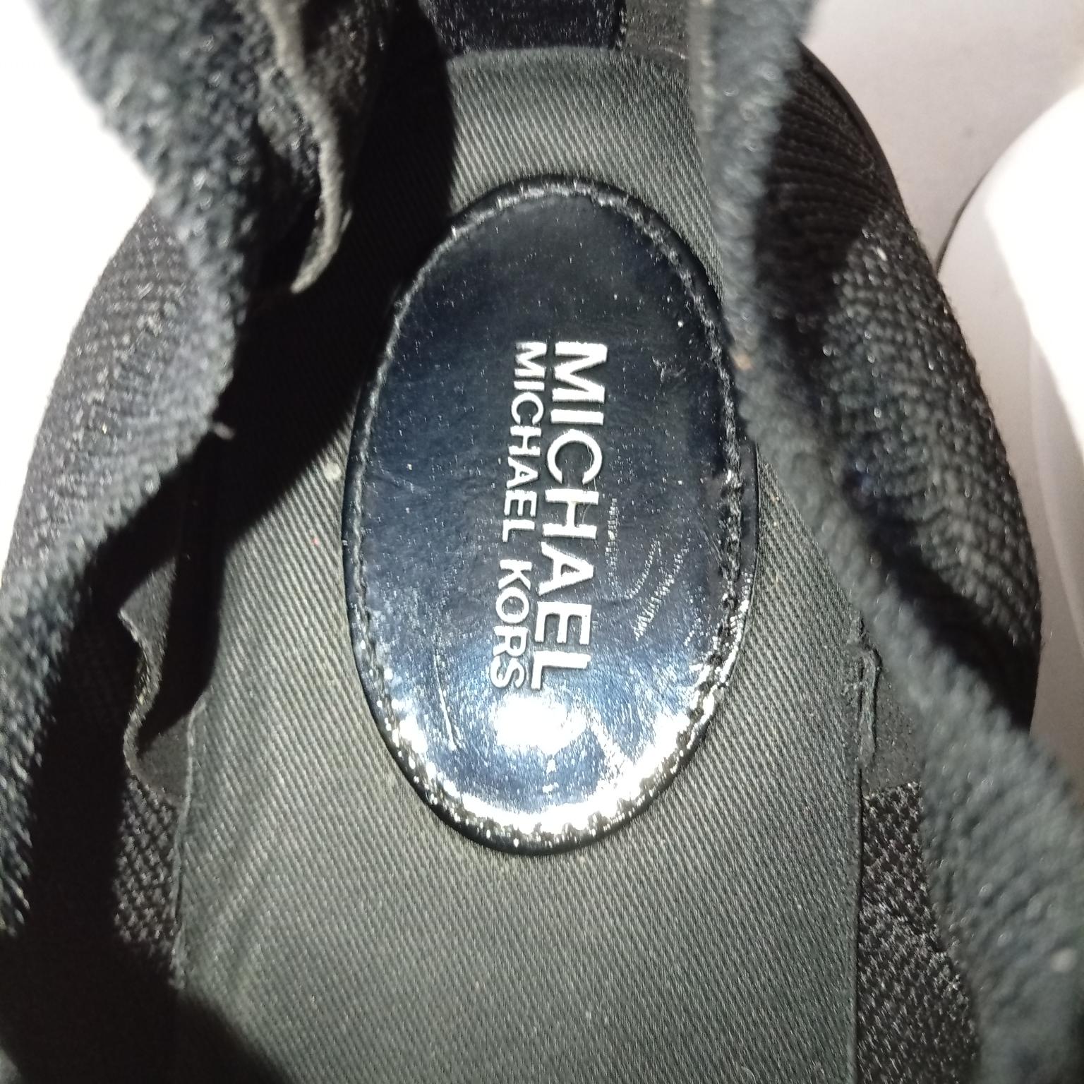 Michael Kors , 38,5