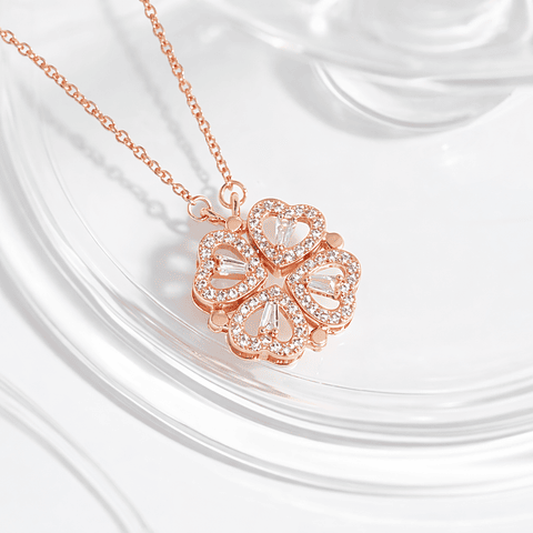 Collar Trébol de Corazones con Brillantes en Acero Inoxidable