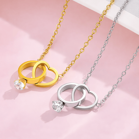 Collar Anillo Enlazado con Corazón