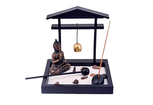Jardín Zen con campana