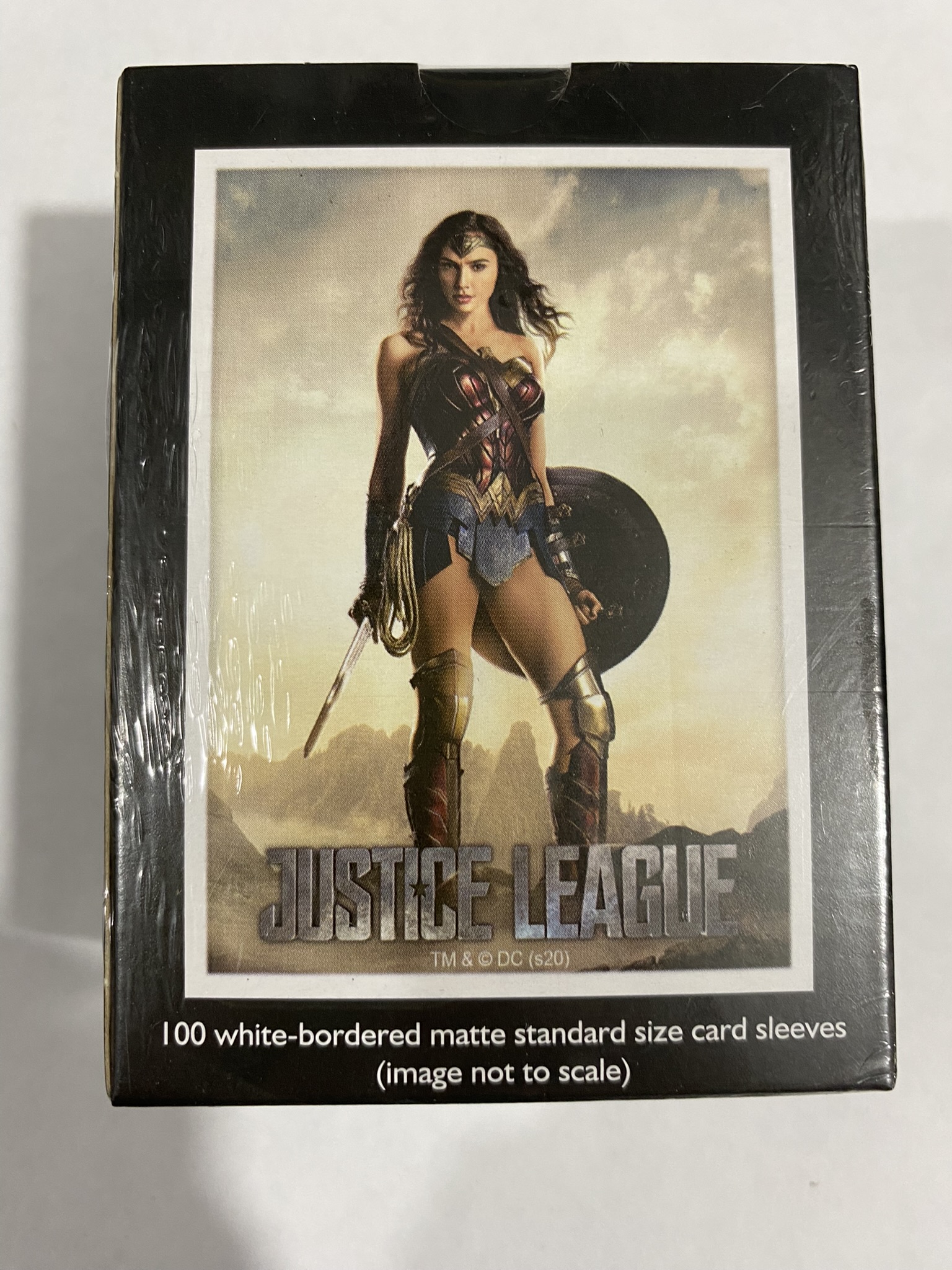 Mica Dragon Shield Standard Art Matte Justice league Wonder Woman 100ct
