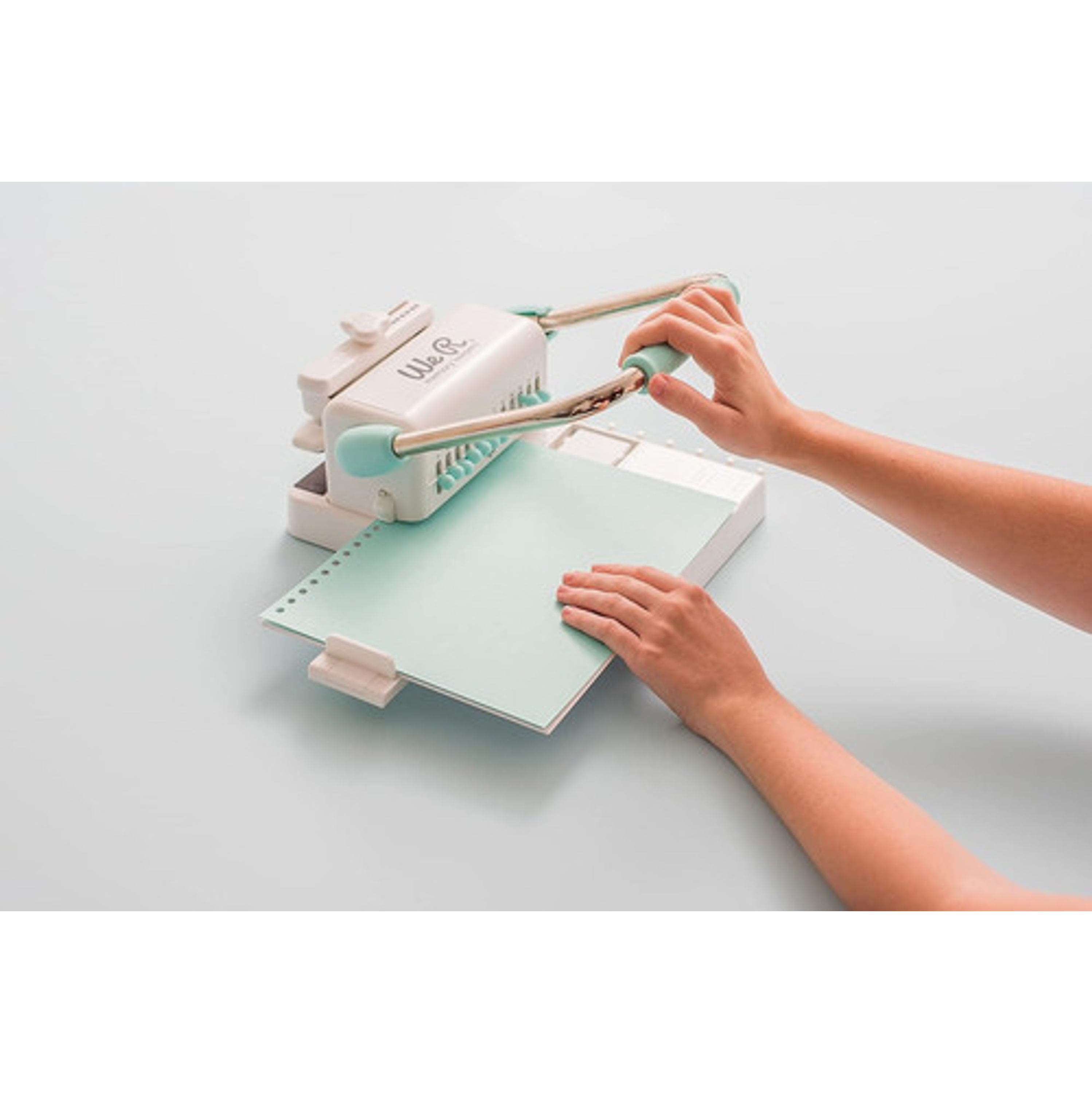 Cinch, We R Memory Keepers, Engargoladora, Orificio Redondo 5