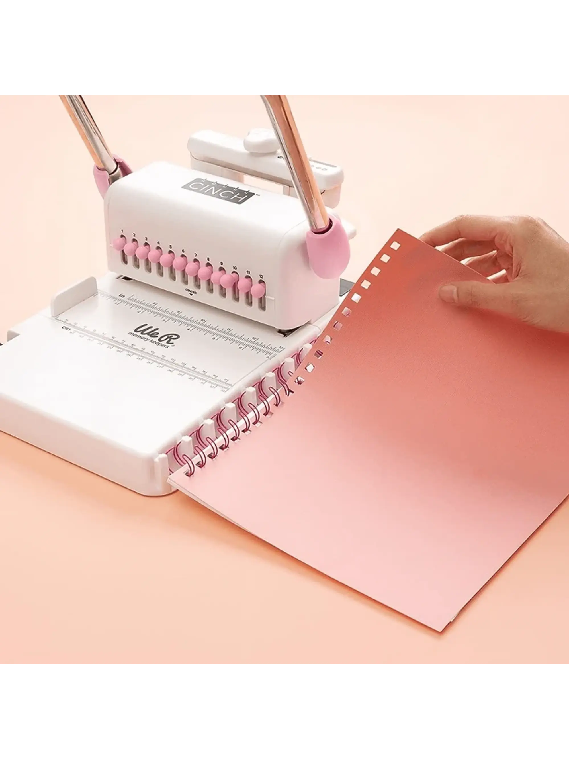 Kit de Encuadernadora Cinch Rosa + Crop a Dile - Perforación cuadrada 4