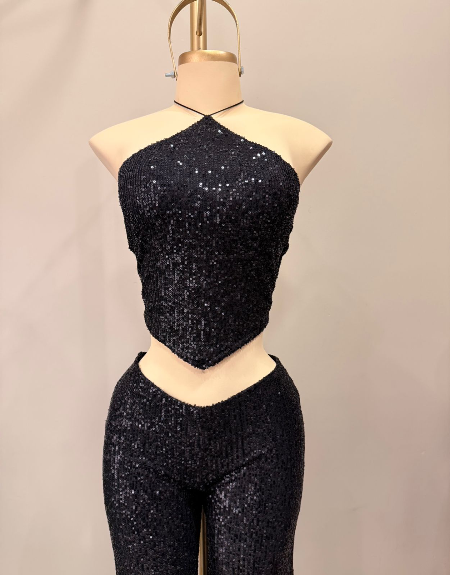 TOP MIA LENTEJUELAS NEGRO 2