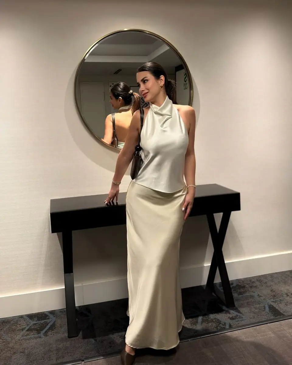 CONJUNTO FALDA NAY SATIN 2