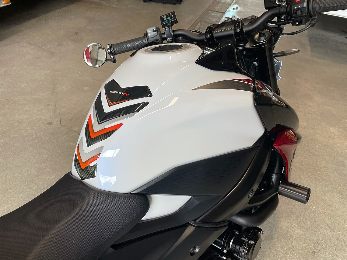 Round Handle Mirrors 5