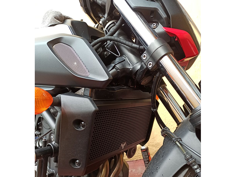 Radiator Protection Yamaha MT 07 3