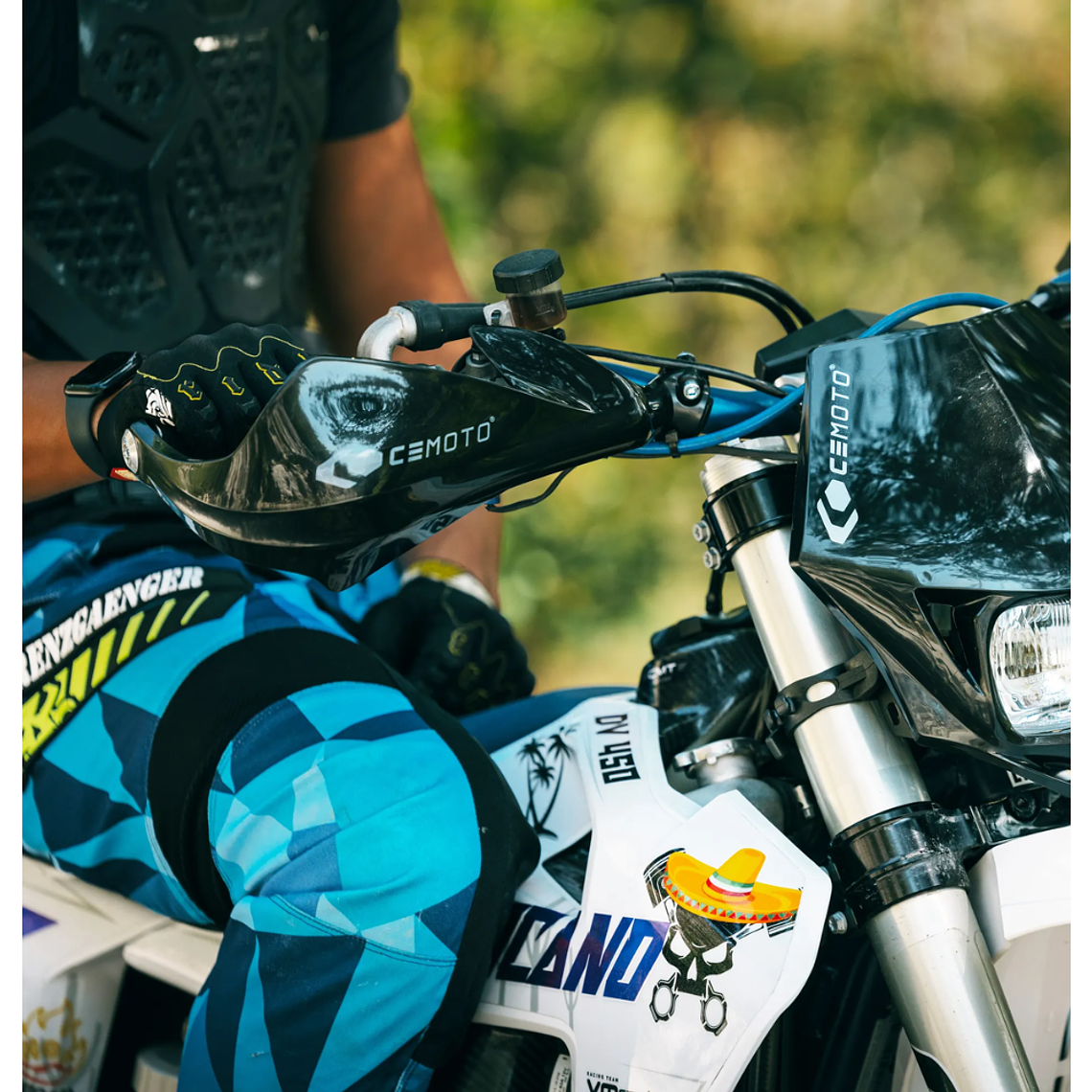 Proteções de Mãos Outrider - CEMOTO 8