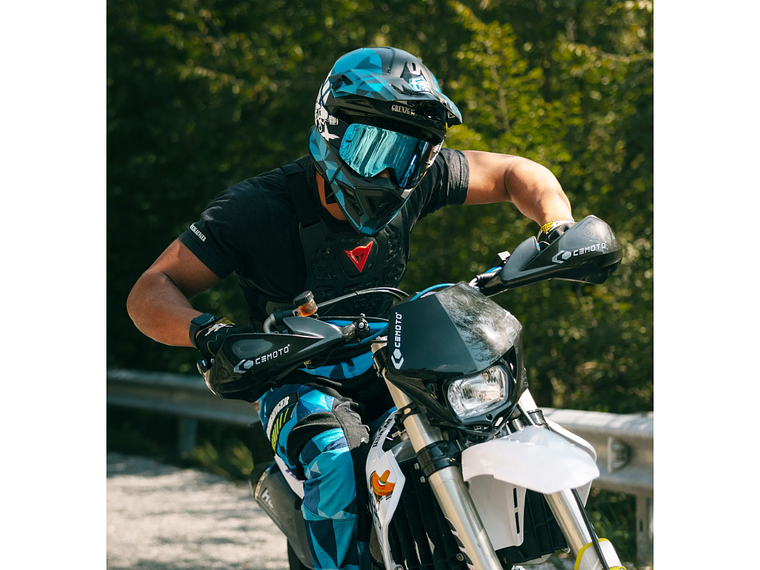 Proteções de Mãos Outrider - CEMOTO 9