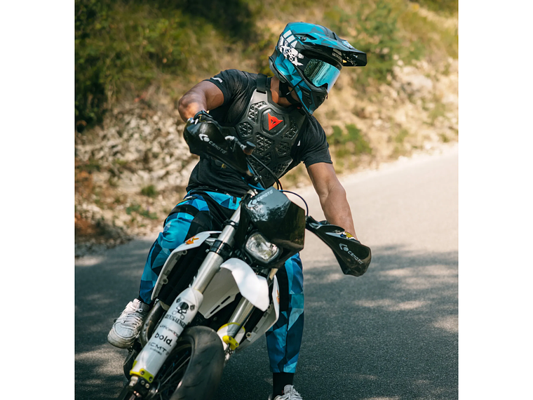 Proteções de Mãos Outrider - CEMOTO 10