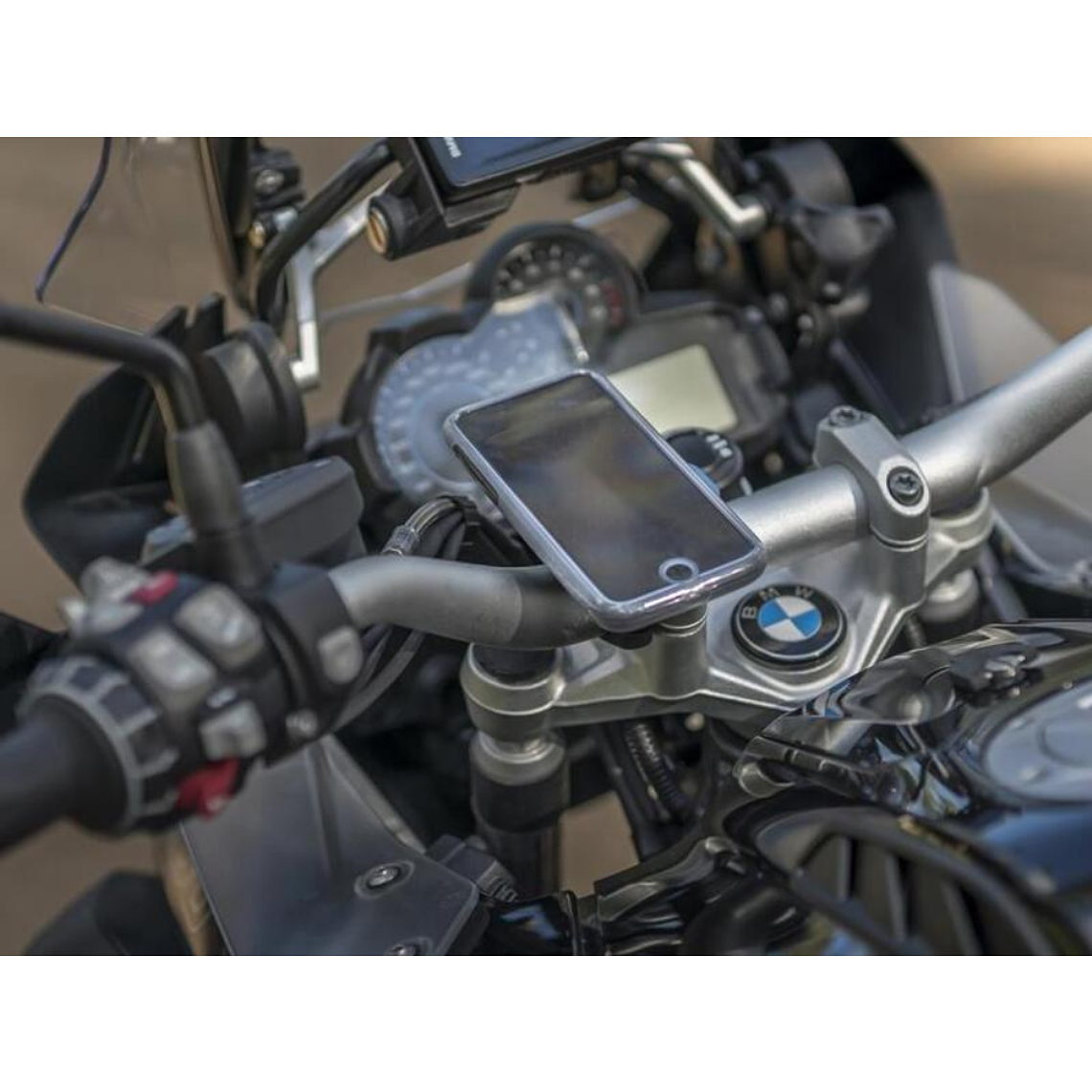 Capa Impermeável iPhone Quad Lock Poncho 2