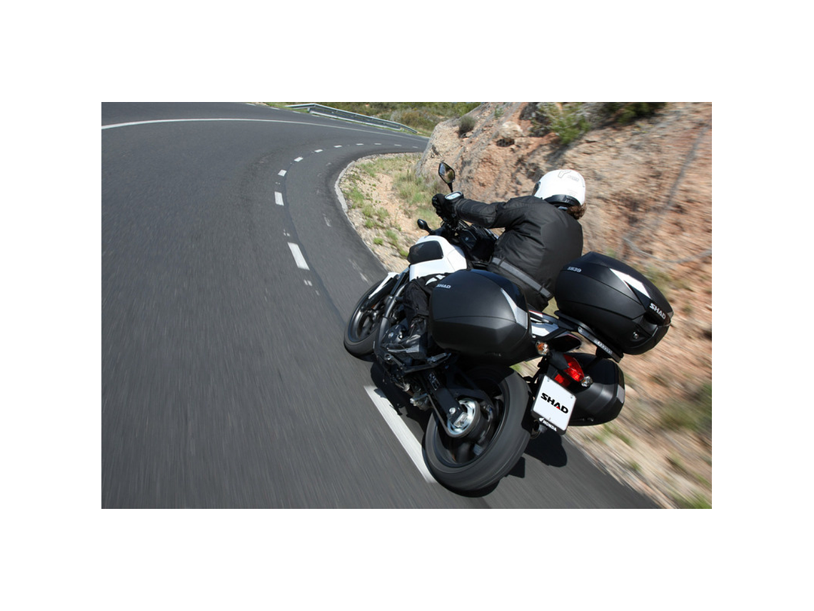 SHAD SH36 Side Bags (Carbon) 8