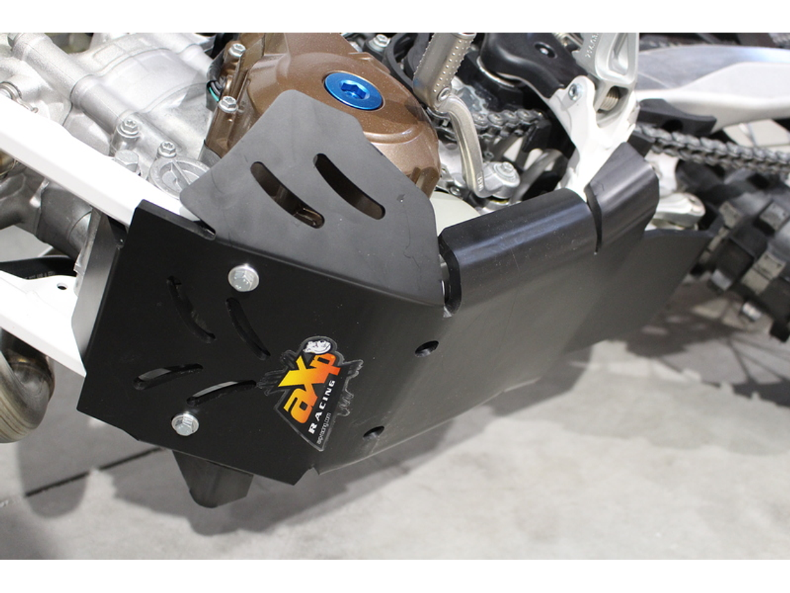 Proteção de Cárter Xtrem AXP Husqvarna AX1425 1