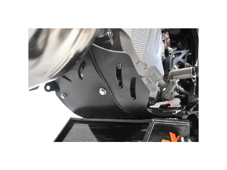 Proteção de Cárter AXP Enduro Phd 2T Husqvarna TE250 / TE250I / TE300 / TE300I 2017-2023 | KTM 250EXC / 250EXC TPI / 250XCW / 250XCW TPI / 300EXC / 300EXC TPI / 300XCW / 300XCW TPI 2017-2023 3