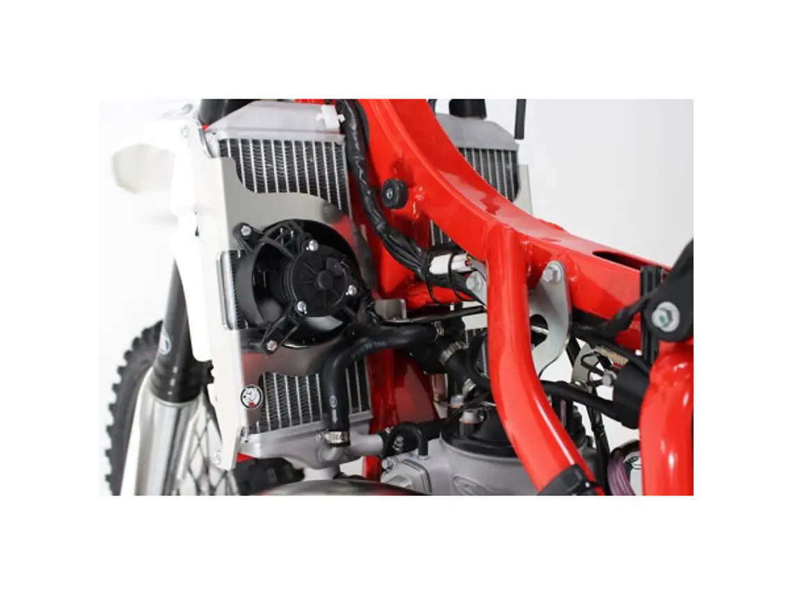 Protetores de Radiador Alumínio Vermelha AXP Beta 125RR / 200RR / 250RR / 300RR / 300RR RACE 2020-2023 4