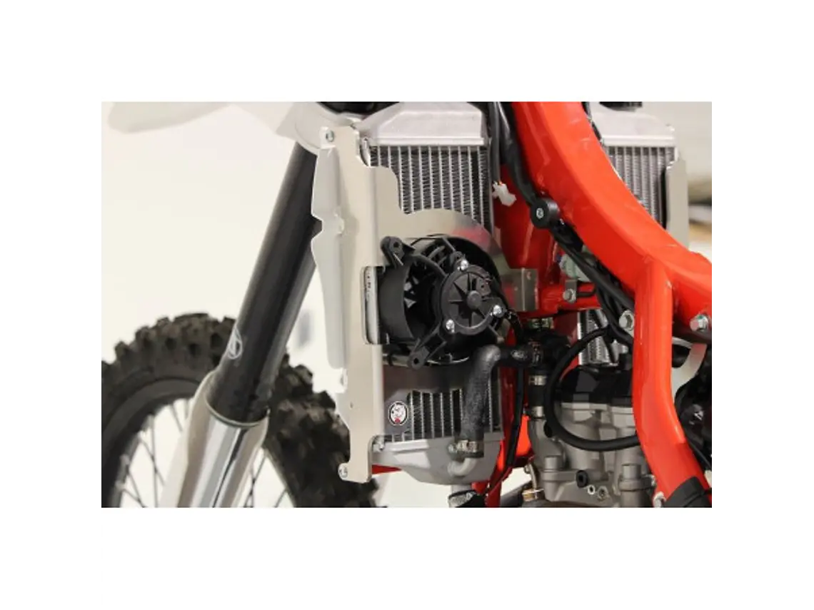 Protetores de Radiador Alumínio Vermelha AXP Beta 350RR / 350RR S / 390RR / 390RR S / 430RR / 430RR S / 480RR / 480RR S / 500RR / 500RR S 2020-2023 4