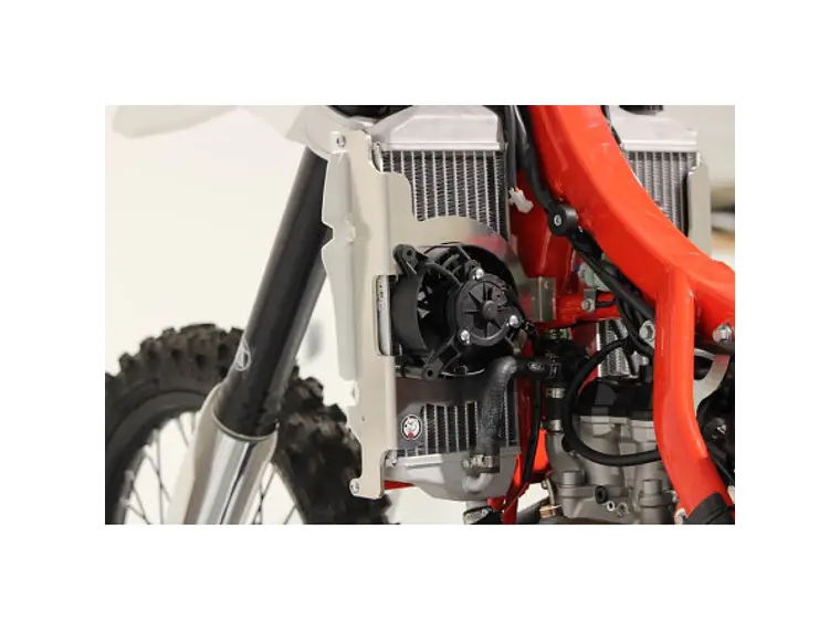 Protetores de Radiador Alumínio Vermelha AXP Beta 350RR / 350RR S / 390RR / 390RR S / 430RR / 430RR S / 480RR / 480RR S / 500RR / 500RR S 2020-2023 4
