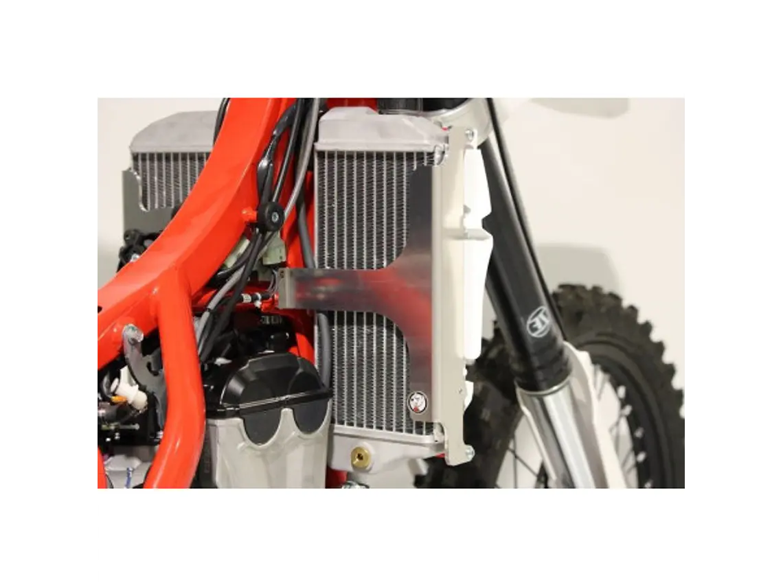 Protetores de Radiador Alumínio Vermelha AXP Beta 350RR / 350RR S / 390RR / 390RR S / 430RR / 430RR S / 480RR / 480RR S / 500RR / 500RR S 2020-2023 5