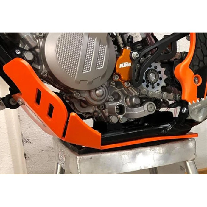 Proteção de Cárter AXP Enduro, Polietileno Pead, Laranja KTM 125EXC / 125XCW / 150EXC TPI / 150XCW TPI 2017-2022 3