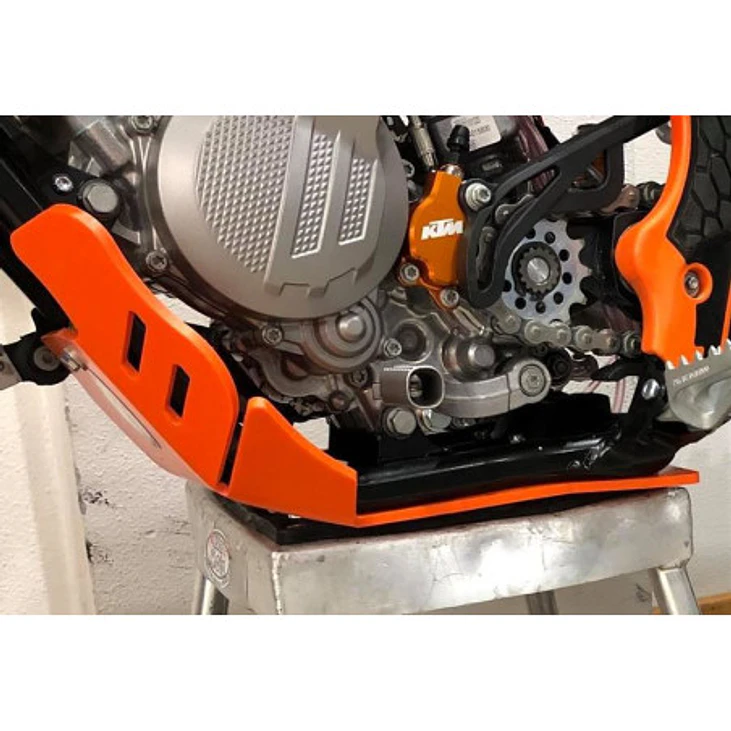 Proteção de Cárter AXP Enduro, Polietileno Pead, Laranja KTM 125EXC / 125XCW / 150EXC TPI / 150XCW TPI 2017-2022 3