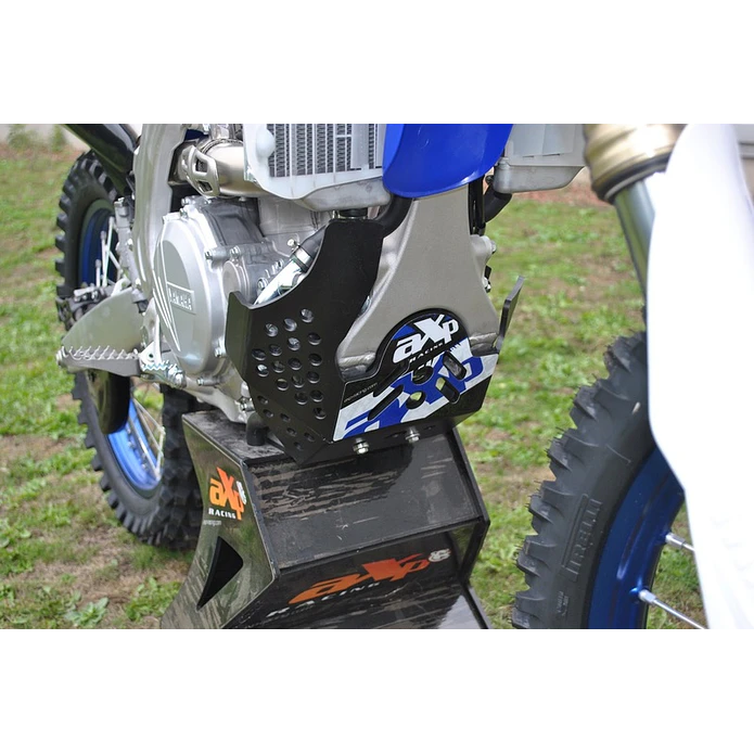 Proteção de Cárter AXP Motocross Fantic XEF450 / XXF450 2021-2025 | Yamaha WR450F / YZ450F / YZ450FX 2018-2022 1