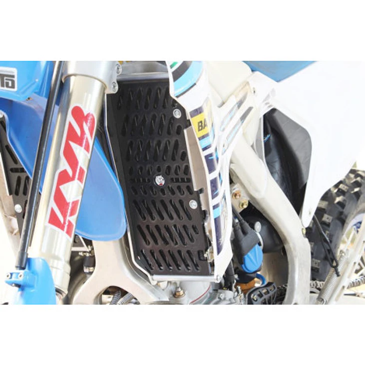 Proteção de Radiador AXP Xtrem Preto TM Racing EN125Fi 2T / EN144Fi 2T / EN250 ES 2T / EN250Fi ES 2T / EN300 ES 2T / EN300Fi ES 2T 2022 5