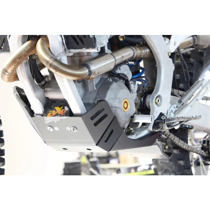 Proteção de Carter AXP Xtrem Preto TM Racing EN250Fi 4T / EN300Fi 4T 2022-2024 5