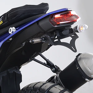 Suporte de Matrícula R&G Yamaha Ténéré 700 2019-2026 LP0351BK