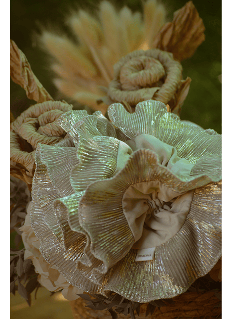 maxicoleta beige dorada 