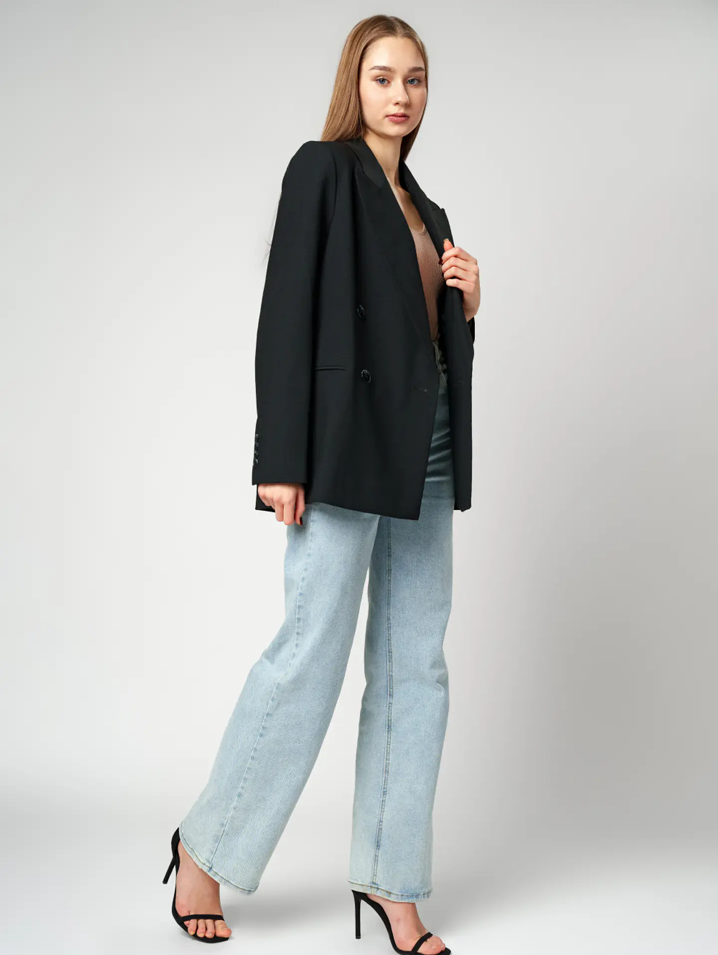 Noir Double-Breasted Blazer 3