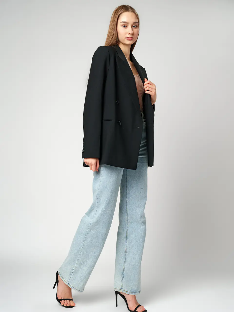 Noir Double-Breasted Blazer 3