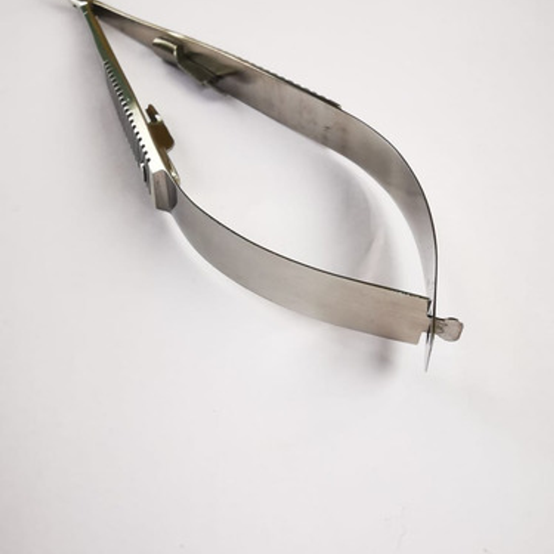 Pinza Castroviejo 14cm Cirugía Simportas Santiago 13