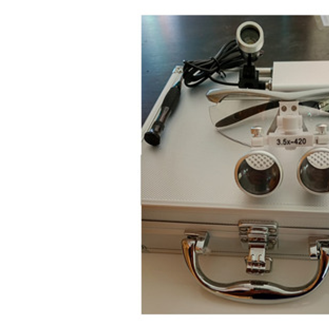 Lupas Binoculares Quirúrgicas 3.5 X 420 Luz Led Maletín Stgo 12