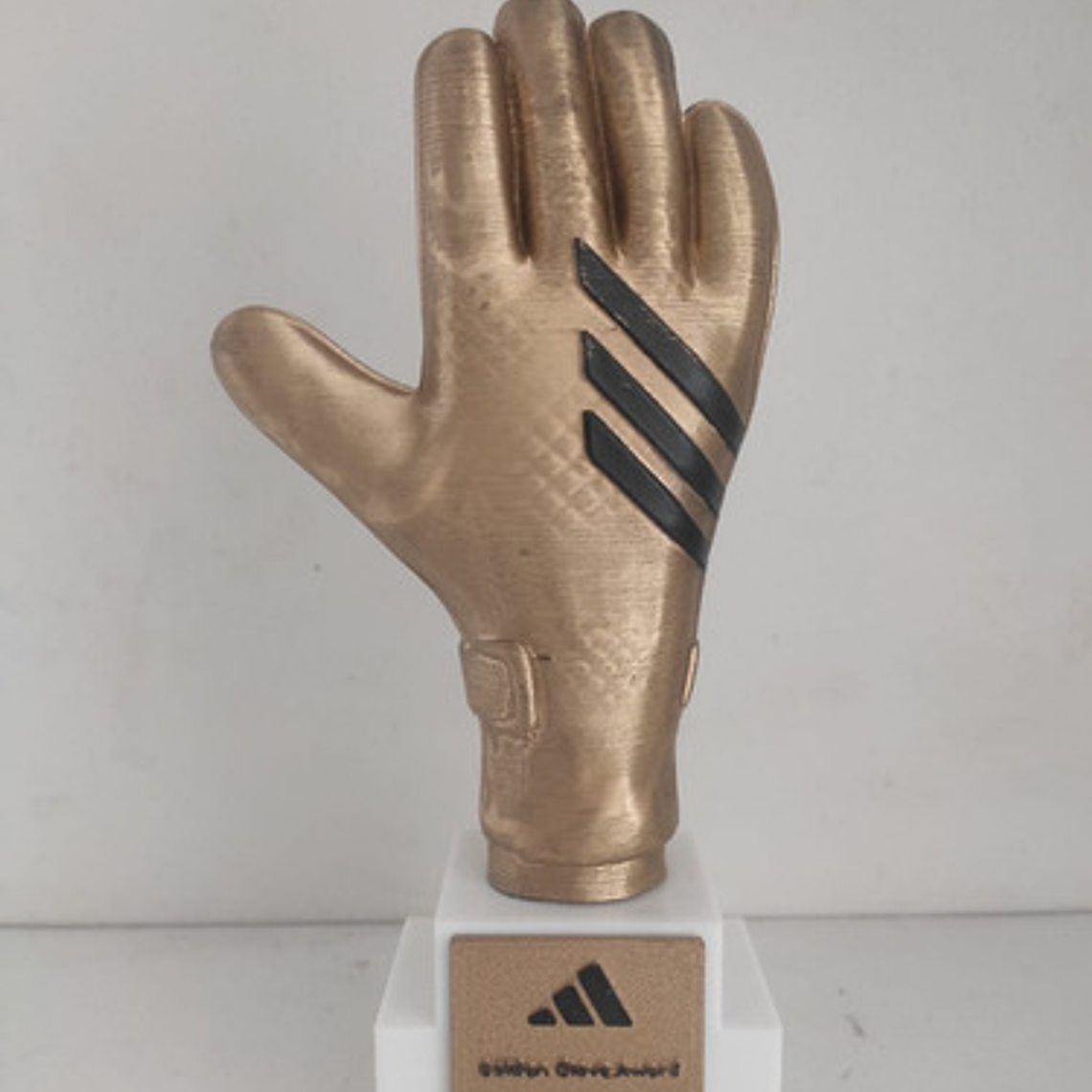 Guante Oro Dibu Martínez Copa Del Mundo Made In Argentina  5